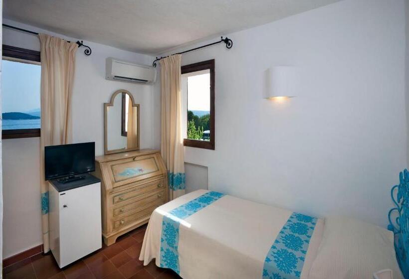 غرفة أساسية فردية, Capriccioli