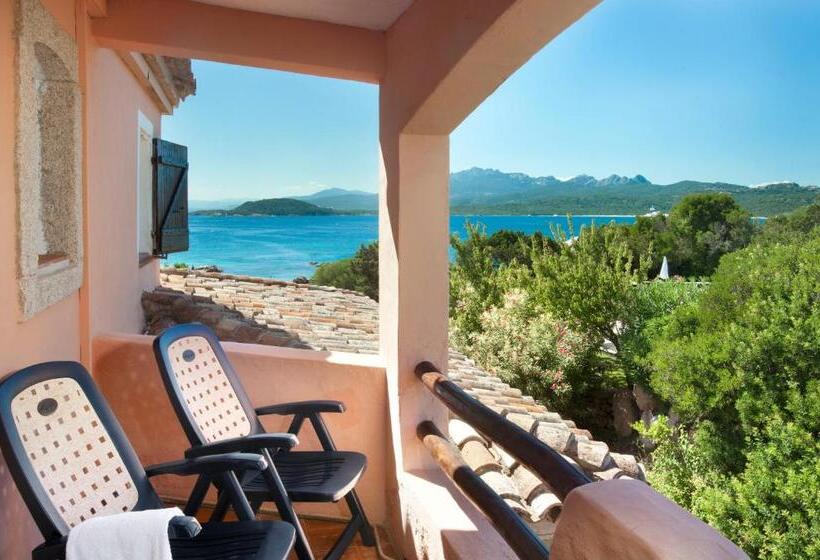 غرفة ديلوكس مطلّة علي البحر مزوَّدة بشُرفة, Capriccioli