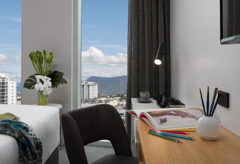 Семейный Номер, Crystalbrook Bailey