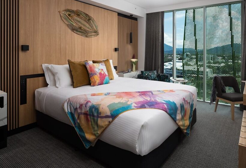 Семейный Номер, Crystalbrook Bailey