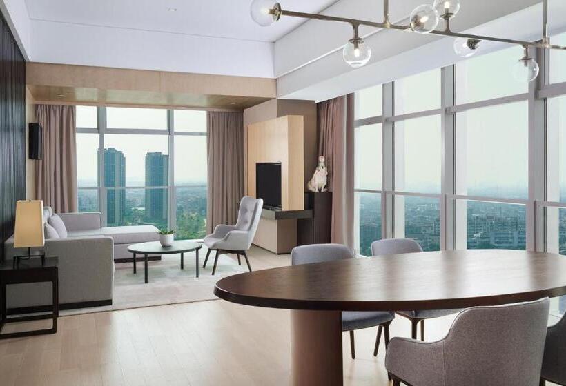 Люкс, Le Méridien Zhongshan