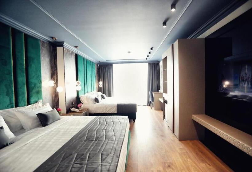 חדר משפחתי נוף לים, Premium Sunrise