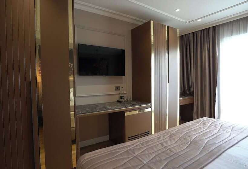 חדר משפחתי, Premium Sunrise