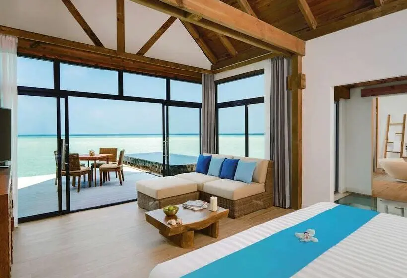 ویلای یک اتاق خوابه با استخر شنا, Kuredhivaru Resort & Spa Maldives