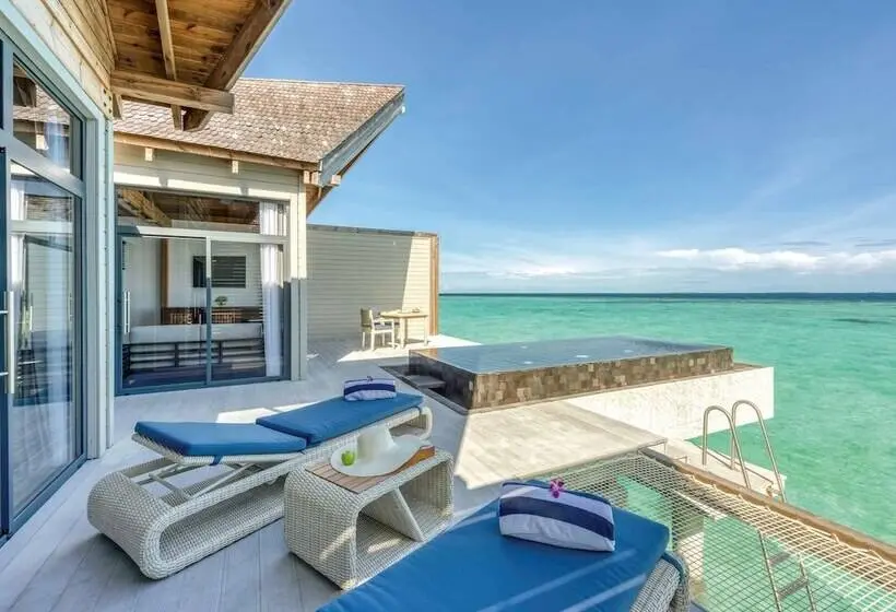 ویلای یک اتاق خوابه با استخر شنا, Kuredhivaru Resort & Spa Maldives