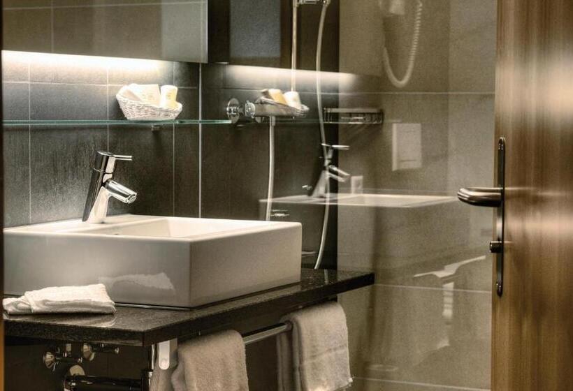 סוויטת ג'וניור, Pilatuskulm