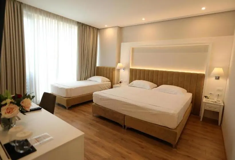 اتاق استاندارد سه نفره, Premium Beach