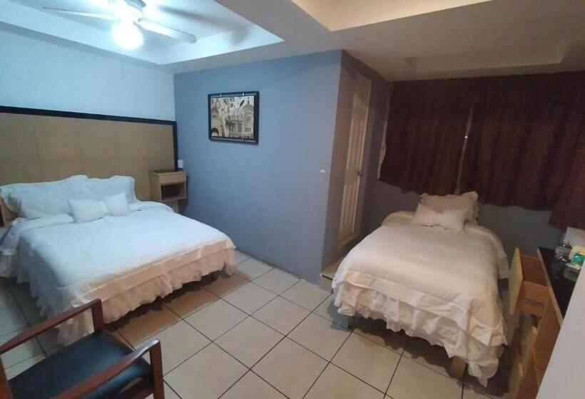 غرفة قياسية ثلاثية, Puerto Mexico