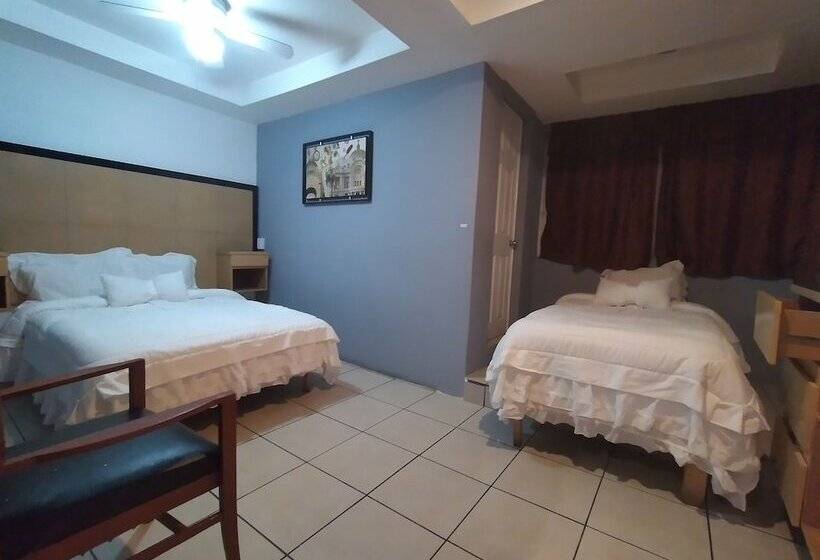 غرفة قياسية ثلاثية, Puerto Mexico