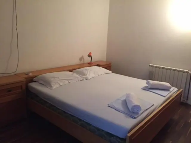 اتاق استاندارد با سرویس بهداشتی مشترک, Rooms Ana