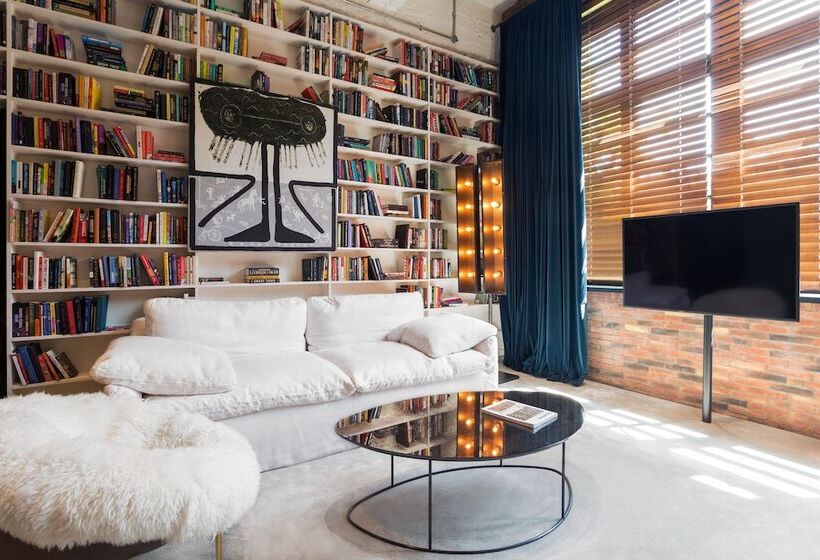 اتاق استاندارد, Stamba