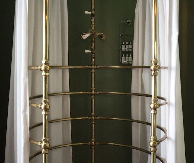 اتاق استاندارد, Stamba