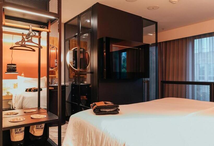 이코노미 룸, The Click Clack Hotel Medellín