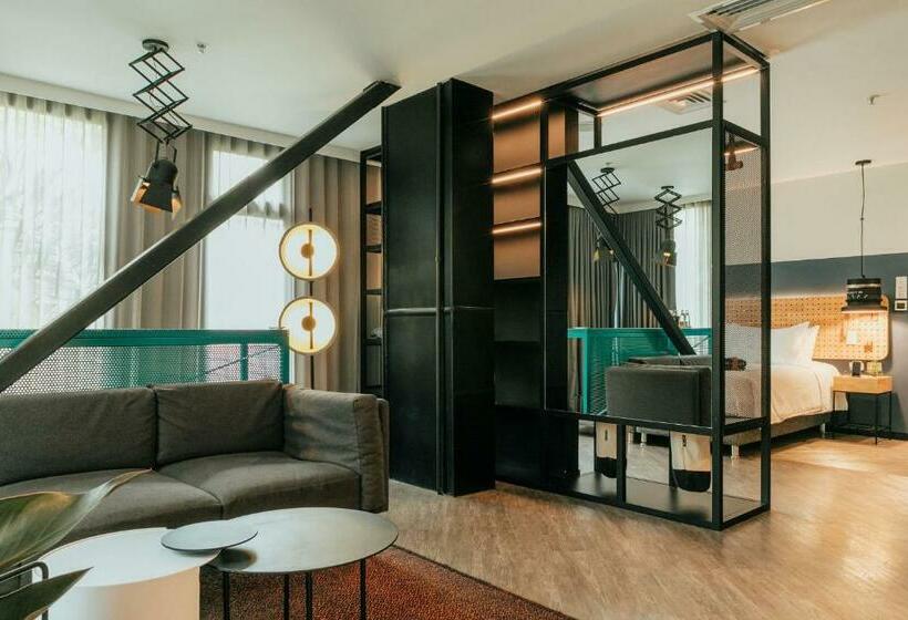 高级套房, The Click Clack Hotel Medellín