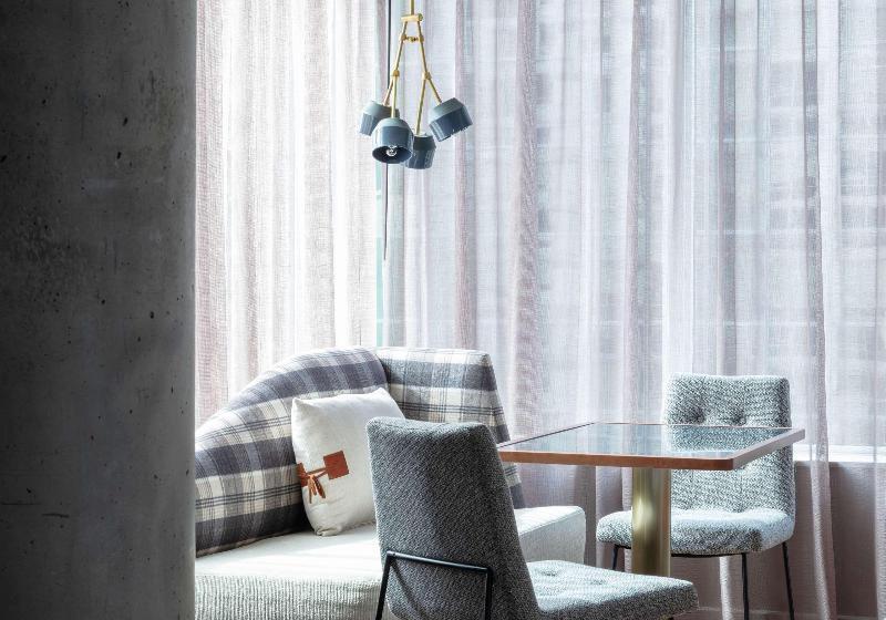 キングサイドベッドのスタンダードワンルーム, The Sound Hotel Seattle Belltown, Tapestry Collection By Hilton