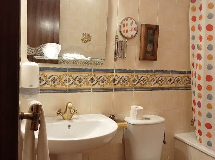 غرفة قياسية, Villa De Berzocana