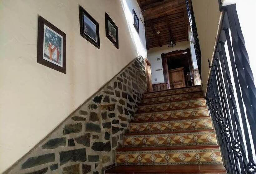 غرفة قياسية, Villa De Berzocana