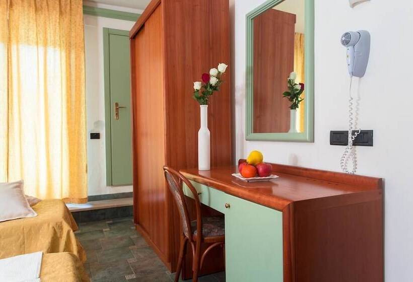 Quarto Triplo Estandar, Zeus