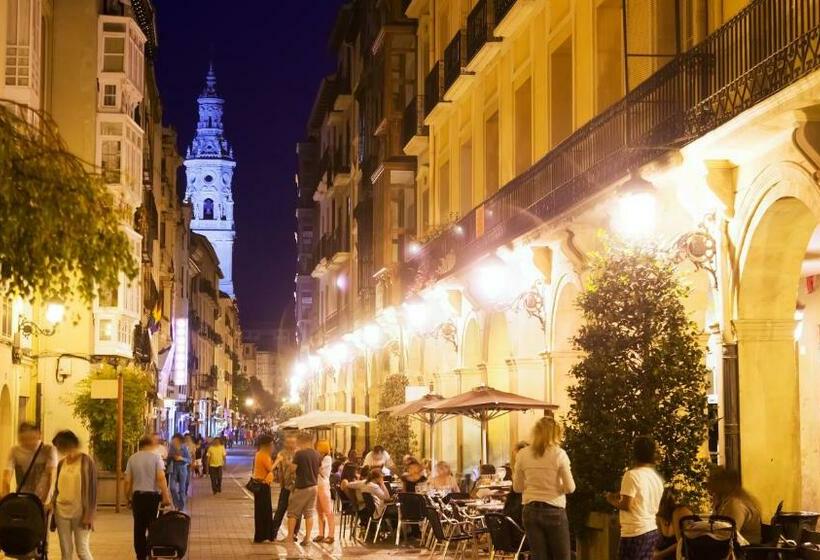 شقة غرفة واحدة, Sercotel Logroño Suites