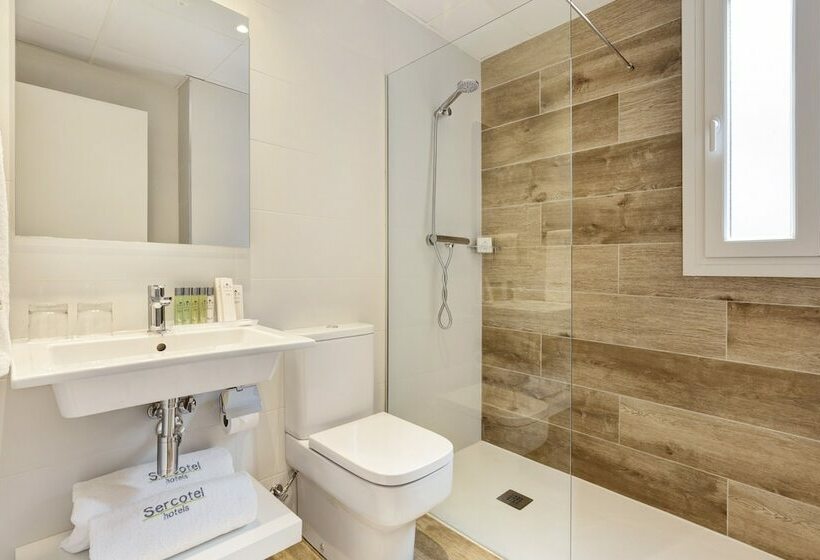 شقة غرفة واحدة, Sercotel Logroño Suites