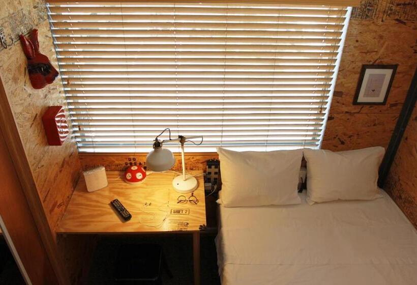 Bed in een Gedeelde Kamer, Crates At The Gaythering   Men Only   Hostel