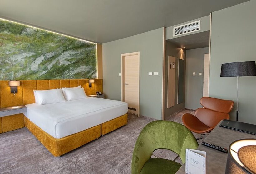 Номер Premium с Балконом, Azur Premium