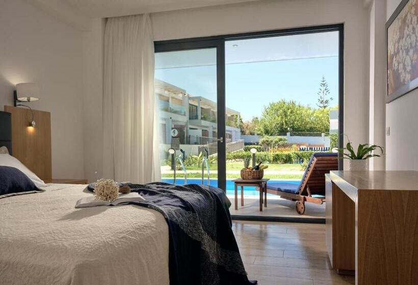Номер Superior, Cavo Orient Beach Hotel & Suites