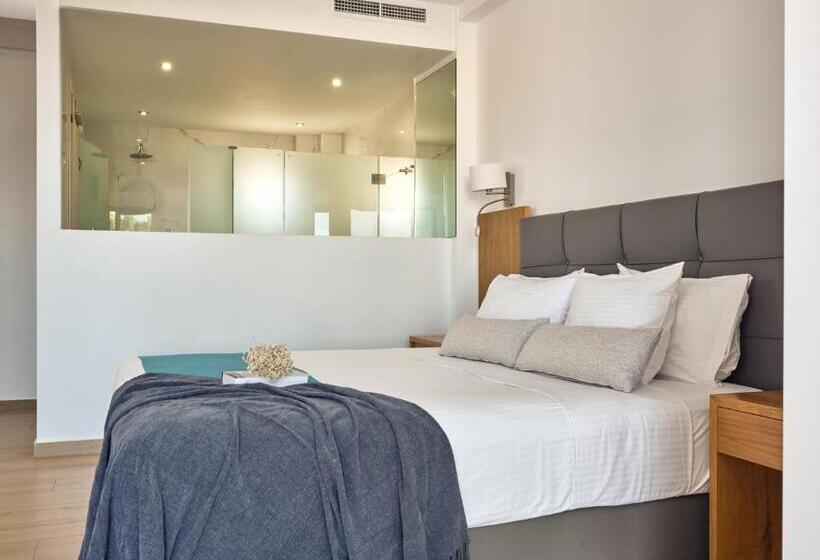 Люкс, Cavo Orient Beach Hotel & Suites