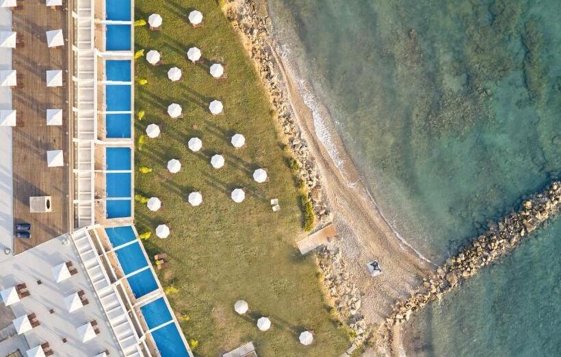 Люкс с Бассейном, Cavo Orient Beach Hotel & Suites