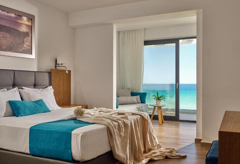 Люкс Панорамный Вид, Cavo Orient Beach Hotel & Suites