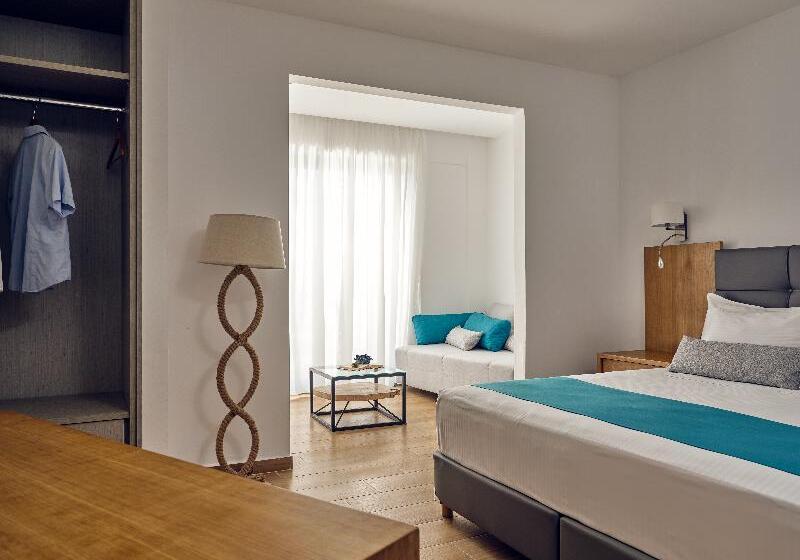 Люкс Повышенной Комфортности, Cavo Orient Beach Hotel & Suites