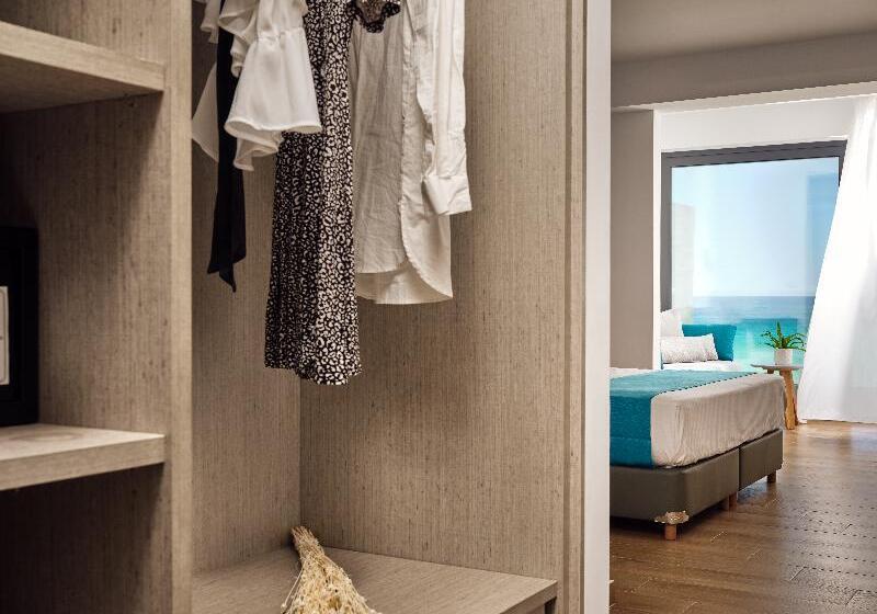 Люкс Вид на Море, Cavo Orient Beach Hotel & Suites