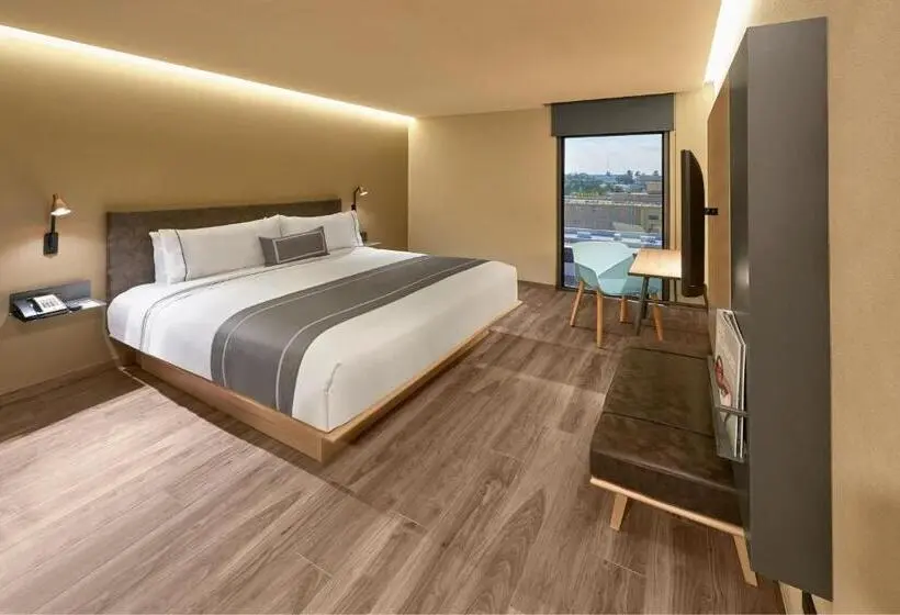 اتاق استاندارد با تخت بزرگ, City Express Plus By Marriott Tampico