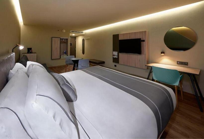 キングサイズベッドのスイートルーム, City Express Plus By Marriott Tampico