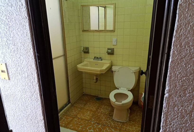 חדר משפחתי, Playa Azul