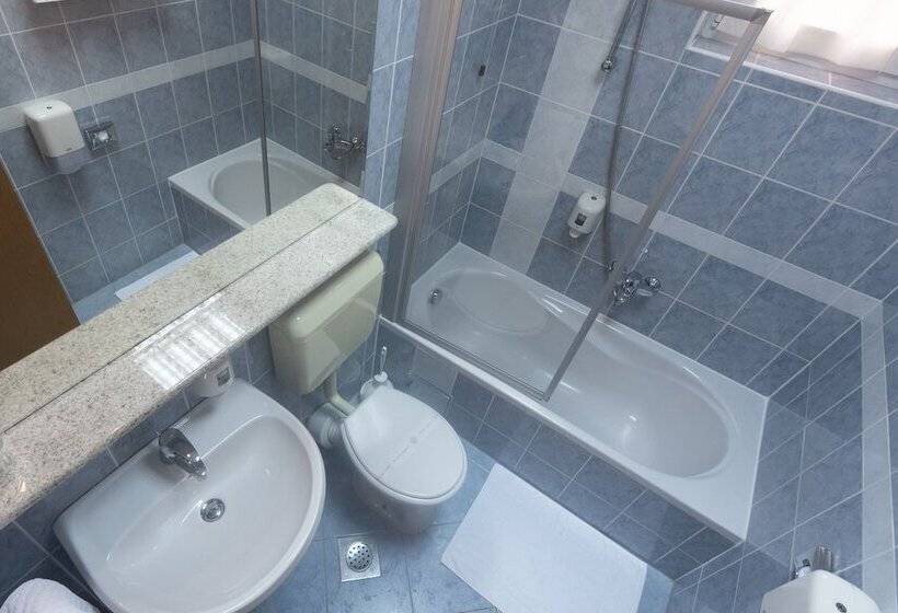 标准间带阳台, Villa Vicko