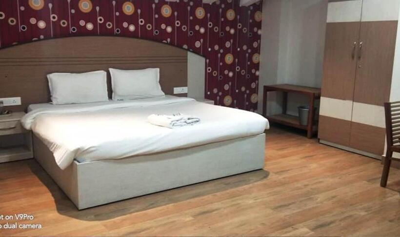 Chambre Deluxe, Dew Drop Inn