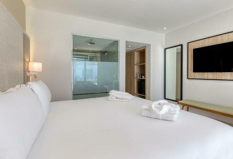 디럭스 주니어 스위트, Senator Puerto Plata