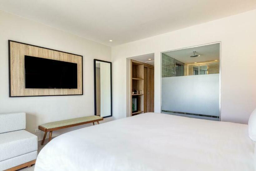 디럭스 주니어 스위트 바다 전망, Senator Puerto Plata