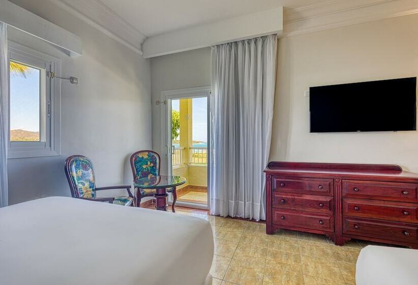 주니어 스위트 바다 전망, Senator Puerto Plata