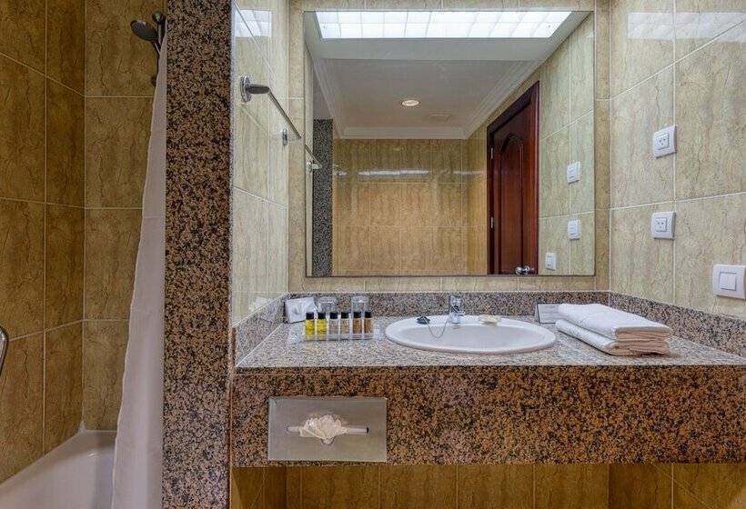 주니어 스위트 바다 전망, Senator Puerto Plata