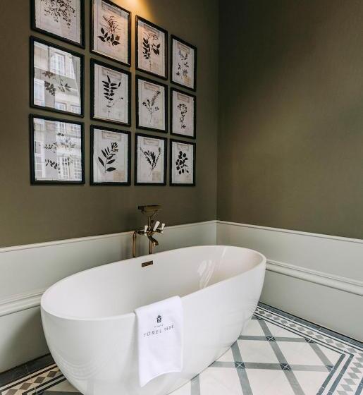 سوییت دوبلکس, Torel 1884 Suites & Apartments