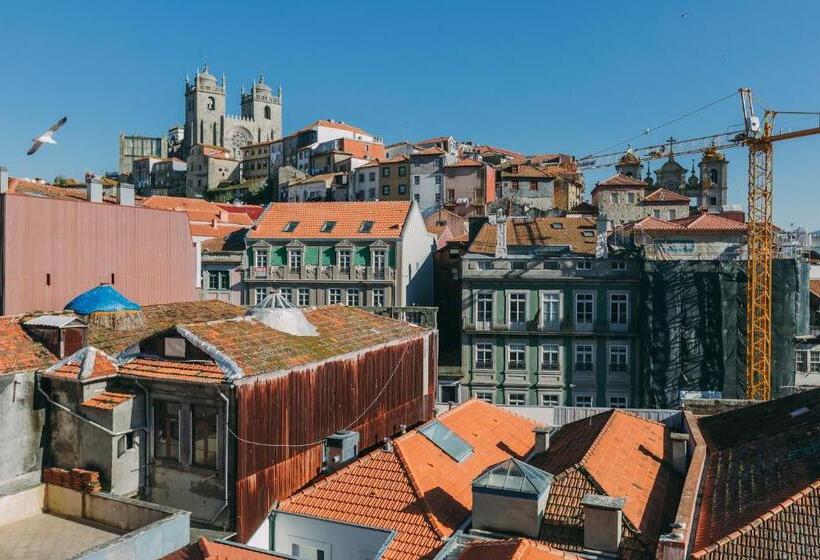 استودیوی استاندارد, Torel 1884 Suites & Apartments