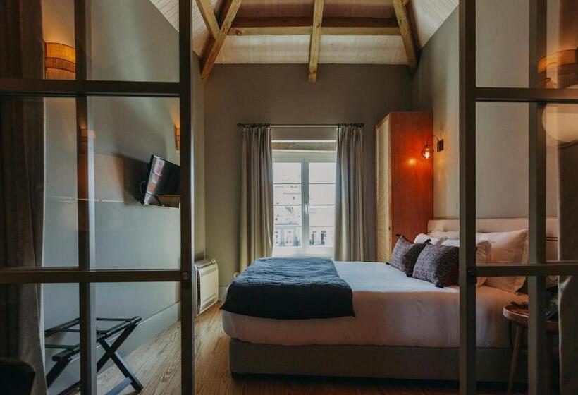 استودیوی استاندارد, Torel 1884 Suites & Apartments