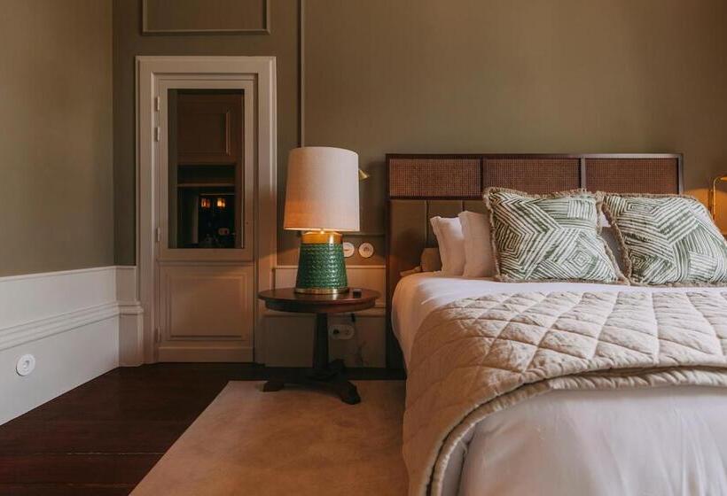 اتاق لوکس, Torel 1884 Suites & Apartments