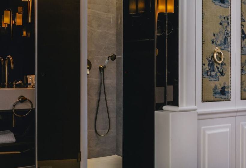 اتاق لوکس, Torel 1884 Suites & Apartments