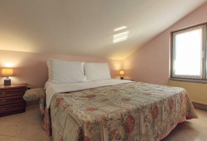 آپارتمان 1 خوابه با تراس, Villa Velzon Guesthouse