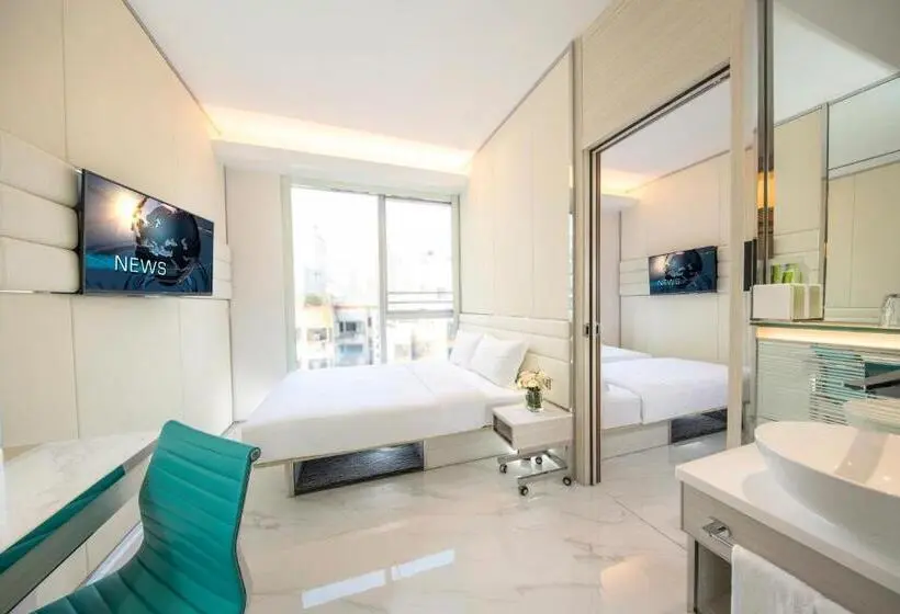 Standard Connecting Room