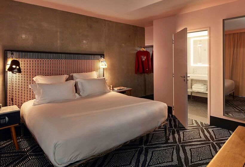 Chambre Familiale, Mama Shelter Paris West