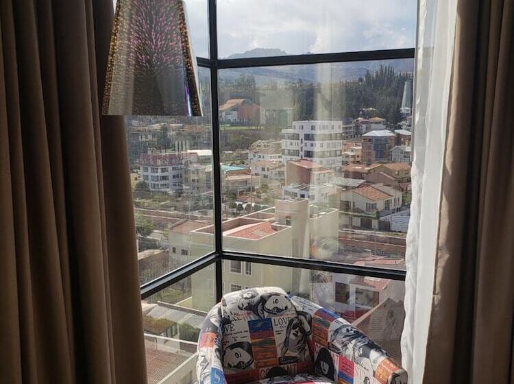 اتاق اجرایی, Mitru Sur